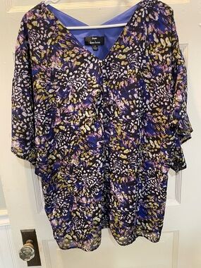 Dennis Basso Abstract Print V-Neck Tunic Blouse, Size Medium